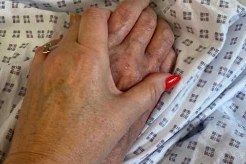 Loose Women’s Denise Welch devastated as beloved dad Vin dies saying ‘I can’t function – I’m so..