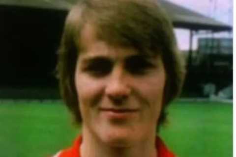 The Chase star looks unrecognisable in a pic from their former footballing career – but can you..