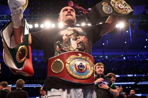 Anthony Joshua ‘still has time to bounce back and become long-reigning world champion’ after Usyk..