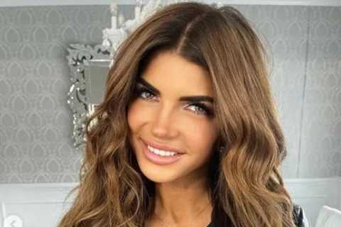 RHONJ fans say Teresa Giudice, 49, looks just like daughter Gia, 20, in new Instagram photo