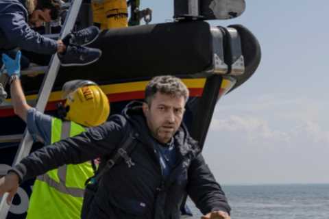 Migrants crossing Channel in small boats from France to be detained in Albania in new asylum..