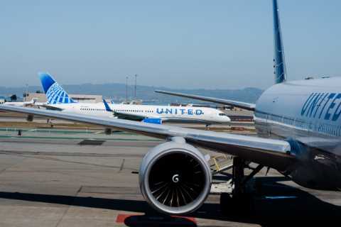 Inside United Airlines’ Decision to Mandate Coronavirus Vaccines