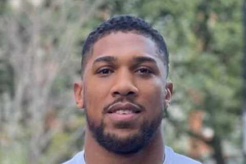 Anthony Joshua’s swollen eye going down as Brit continues recovery after brutal Oleksandr Usyk..