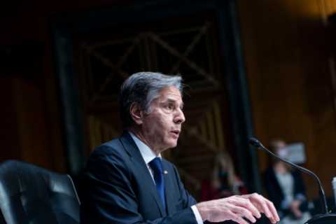 Blinken Faces an Awkward Visit to Paris, His ‘Second Home’