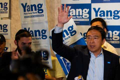 Andrew Yang Says He Left Democratic Party to Become Independent