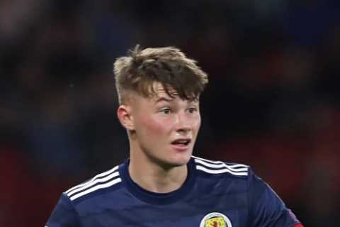 Man Utd keen to sign right-back with Rangers’ Nathan Patterson on transfer radar as Everton circle..