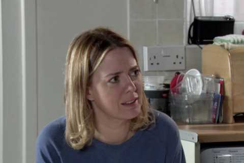 Coronation Street’s Nina Lucas in life or death decision over killer Corey Brent reveals Mollie..