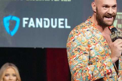 Tyson Fury makes Deontay Wilder fight prediction and vows to ‘punish’ rival before forcing him to..