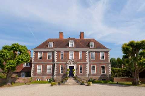 Gogglebox’s Steph and Dom finally flog £5million country home after slashing price by £250k