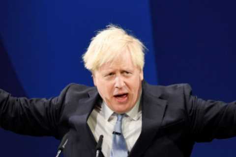 Boris Johnson ‘ready for fresh war with judges as he plans to rip up Brexit deal to free Northern..