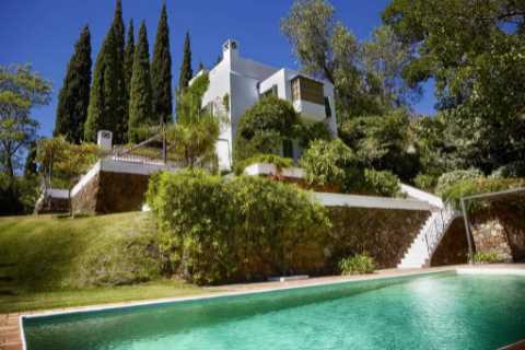 Inside Boris Johnson’s luxury Spanish holiday pad owned by Tory pal