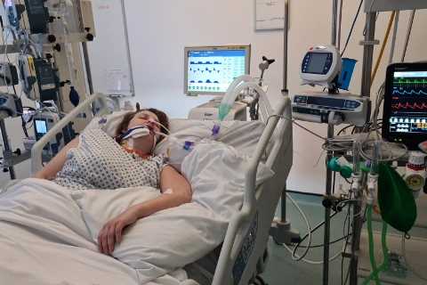 One in five of the most critically ill Covid patients is an unvaccinated pregnant woman, shock data ..