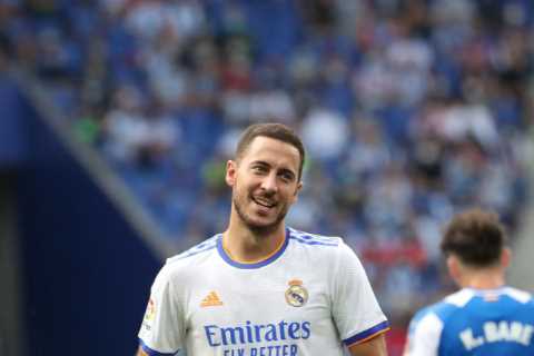 Chelsea ‘hold transfer talks over sensational Eden Hazard return but Real Madrid want Reece James..