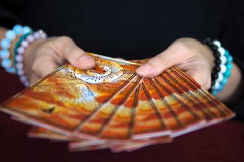 What does the Queen of Cups Tarot card mean?