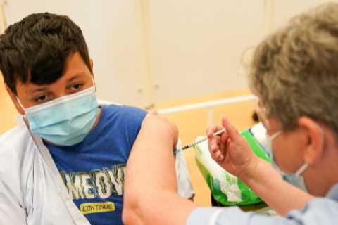UK Covid cases over 42,000 for third day in a row as deaths rise by 145 after ‘exceptionally..
