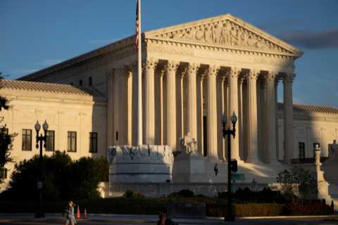 Justice Dept. to Ask Supreme Court to Block Texas’ Near-Total Abortion Ban as Legal Fights Continues