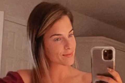 Teen Mom star Javi Marroquin’s ex &amp; baby mama Lauren Comeau stuns in new selfie after nasty..