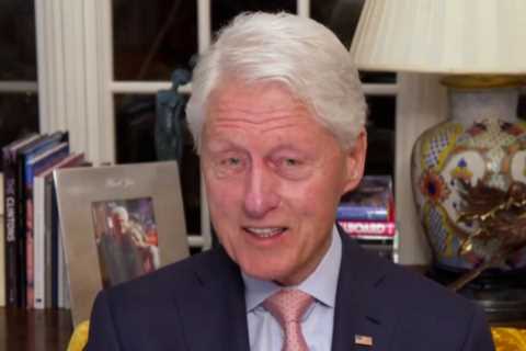 Bill Clinton Is Hospitalized for Infection, Aide Says