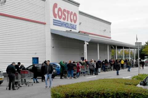 Supermarkets ‘to rationalise festive food in bid to save Christmas’ amid lorry driver crisis