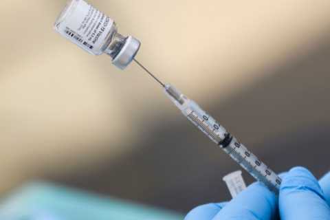 What Scientists Know About the Risk of Breakthrough Covid Deaths