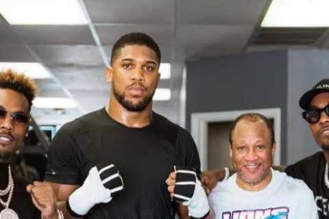 Anthony Joshua pictured with Charlo brothers and American boxing trainer Ronnie Shields as he..