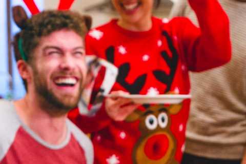 Brits told it’s ‘absolutely’ safe to book Christmas parties as minister rules out another lockdown