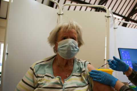 Covid booster vaccine wait time could be slashed with ‘9 million Brits to get jab early’ as virus..