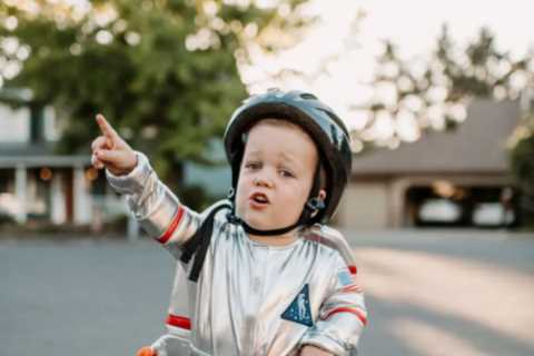 Little People stars Tori and Zach Roloff’s children Jackson, 4, and Lilah, 1, are adorable models..