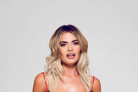 Megan Barton Hanson stuns in lingerie as romance with James Lock heats up