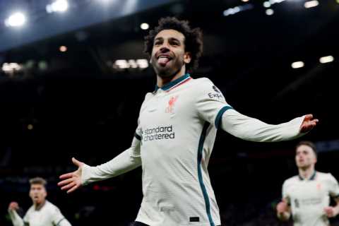 Salah breaks records galore during Liverpool thumping of Man Utd and surpasses Chelsea legend..