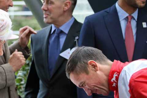 The Queen’s mischievous side revealed by Frankie Dettori as jockey sends get well soon message to..
