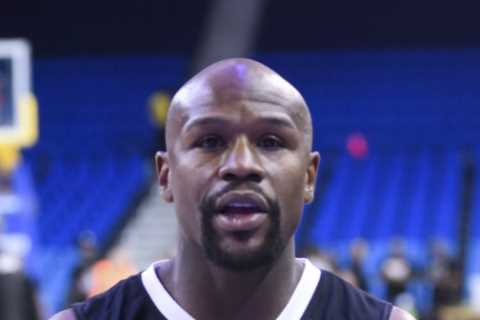 Floyd Mayweather to rematch boxing rival Manny Pacquiao in Las Vegas in December… on basketball..