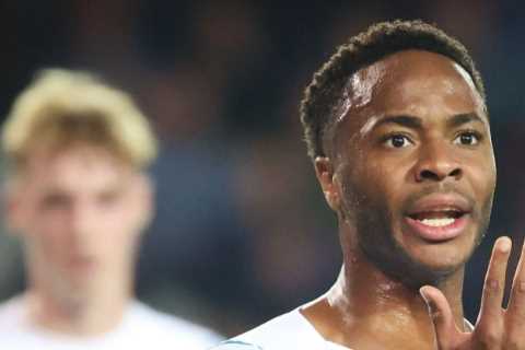 Raheem Sterling should sign new Man City contract and get back to top form, says Shaun..