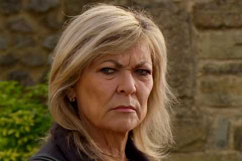Emmerdale spoilers: Kim Tate rattled by shock return as she holds memorial for murdered Andrea