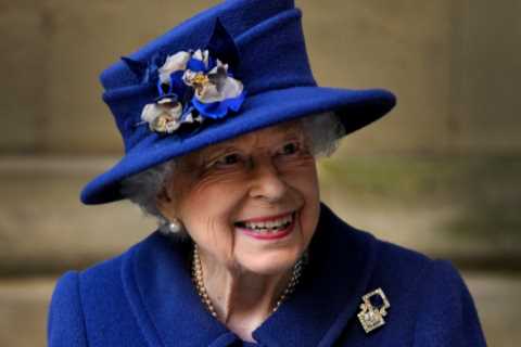 Piers Morgan leads support for Queen as royal expert reveals Her Majesty ‘truly hates’ missing..
