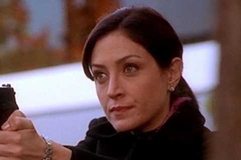 Why did Sasha Alexander leave NCIS?