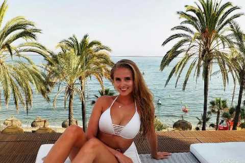 Bernd Leno’s stunning Wag Sophie Christin calls herself ‘the proudest wife’ and is Arsenal star’s..
