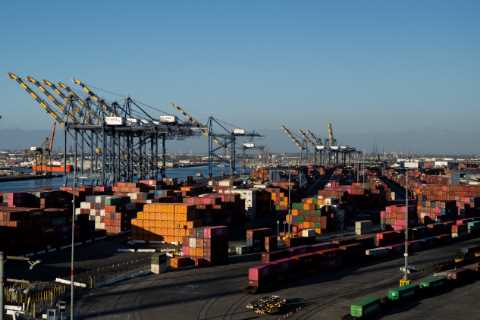 Program to Lend Billions to Aid California’s Supply-Chain Infrastructure