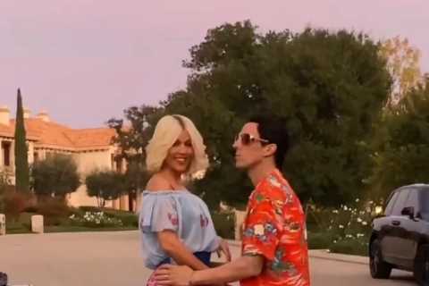 Kourtney Kardashian &amp; Travis Barker transform into Alabama &amp; Clarence from rocker’s..