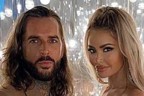 Towie’s Chloe Sims and Pete Wicks romance rumours heat up as they cosy up in new pic