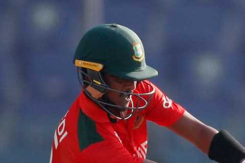 Which cricket teams are out of the T20 World Cup and which have qualified for the semi-final?