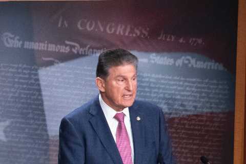 Manchin Refuses to Endorse Safety Net Bill, Dampening Hopes of a Quick Vote