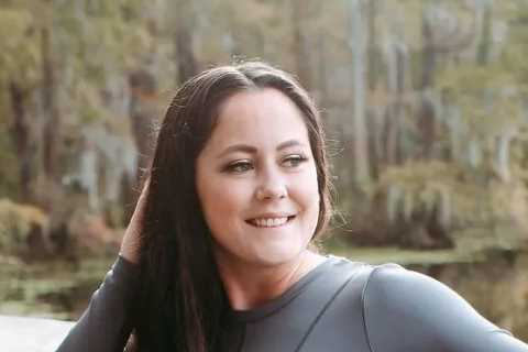 Teen Mom Jenelle Evans slammed by fans for launching activewear line because she ‘doesn’t work out’