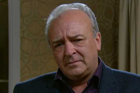 Emmerdale and Corrie actor John Bowe announces he’s quit 50 year acting career to campaign AGAINST..
