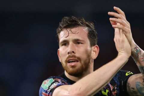 Spurs ace Pierre-Emile Hojbjerg called a ‘hero’ after helping collapsed man outside Tottenham..