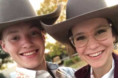 Justin Duggar, 18, &amp; wife Claire, 19, celebrate one year since engagement as fans think she’s..