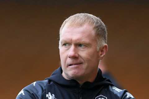 Paul Scholes amazingly tips Man Utd to beat Chelsea despite City horror show as club legend slams..