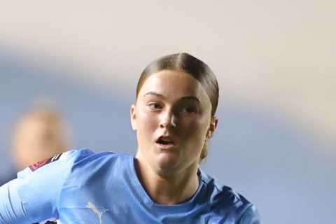 Mace relishing the chance to show ability at Manchester City and hopes to play alongside idol..