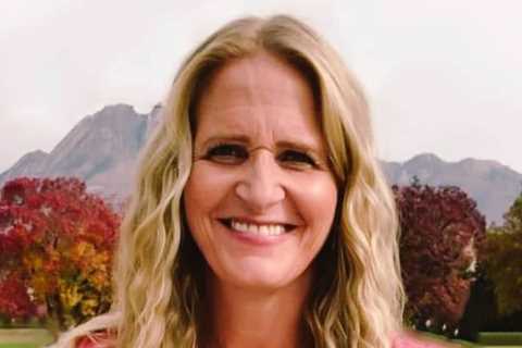 Sister Wives fans BEG Christine Brown to go on Dancing With the Stars after split with Kody to..