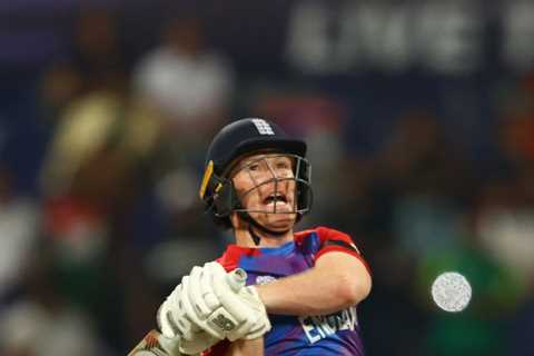 England’s T20 World Cup dream shattered as New Zealand’s late charge sees off Eoin Morgan’s men in..